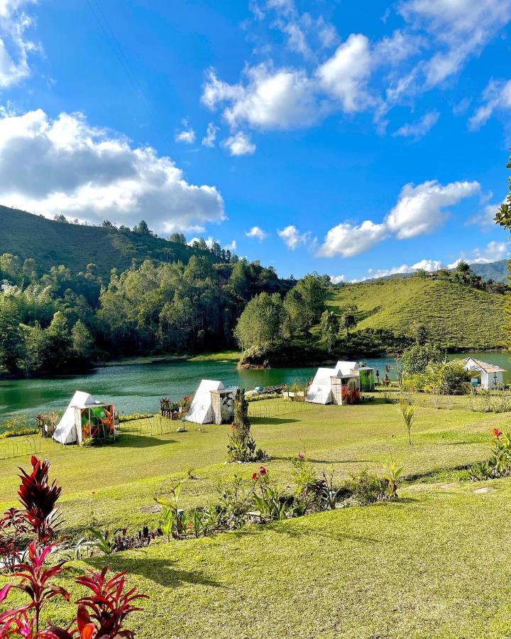 Aw Guatape Glamping Resort Exteriér fotografie