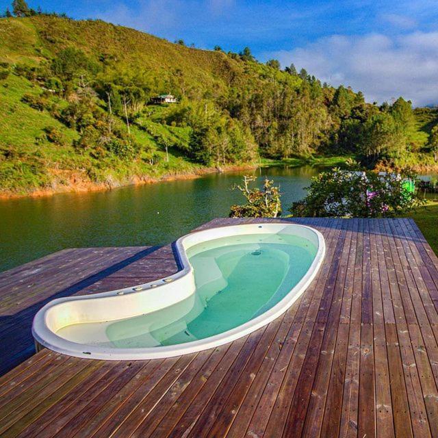 Aw Guatape Glamping Resort Exteriér fotografie